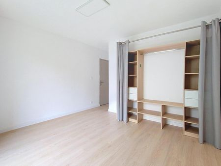 Location Appartement 3 pièces 62m² PERPIGNAN 66000 - Photo 4
