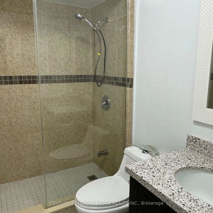 Condo Townhouse For Lease | E9116313 - Photo 1