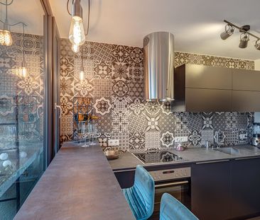 Aaprtment with designer kitchen and balcony - Photo 1