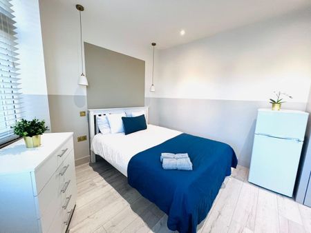 Room in a Shared House, Rowan Crescent, SW16 - Photo 5