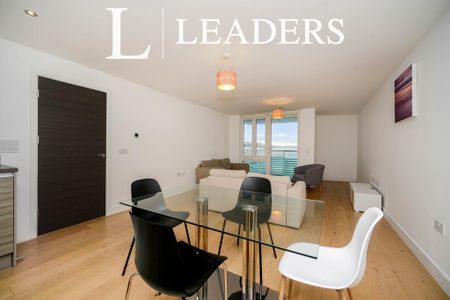 2 bedroom flat to rent - Photo 2