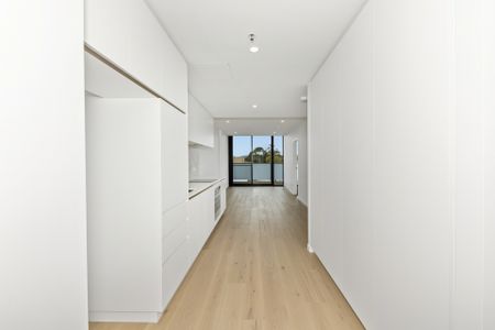 Brand New Living at "The Shard" - Modern Style and Ultimate Convenience - Photo 4