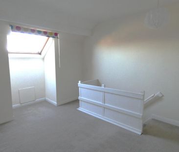 3 bedroom terraced house to rent - Photo 3