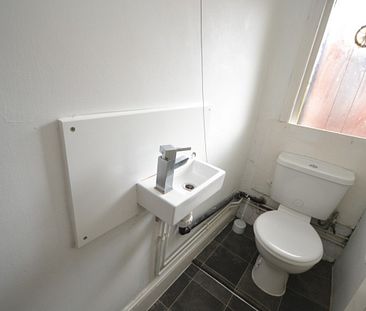 1 bed Mid Terraced House for Rent - Photo 4