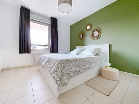 Location Appartement 2 pièces 40m² NICE 06300 - Photo 2