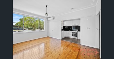 Neat and tidy home in a great location! - Photo 3