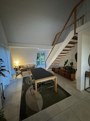 4-ROOM APARTMENT WITH DUPLEX IN PFAFFHAUSEN (ZH), FURNISHED, TEMPORARY - Photo 1