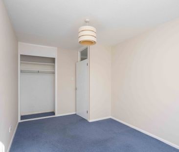 Kingfisher Court Willowmead, Dorking - 1 bedroomProperty for lettin... - Photo 6