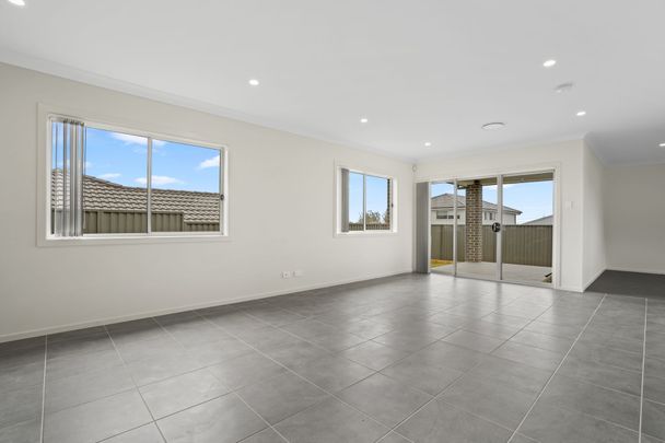 Apply Now - Century 21 &vert; the Paramount Group - Photo 1