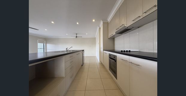 MODERN 3 BEDROOM HOME IN BURDELL - Photo 1