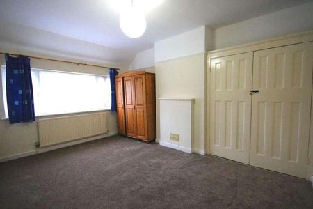 Neeld Crescent, Wembley, Middlesex, HA9 - Photo 2