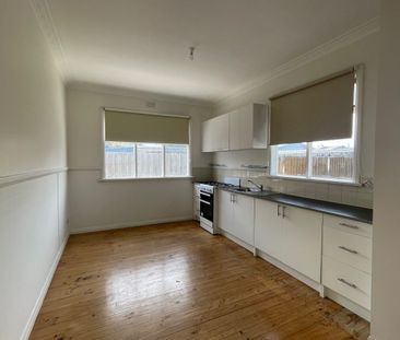 Well-Maintained 3-Bedroom Home in Convenient Location - Photo 6