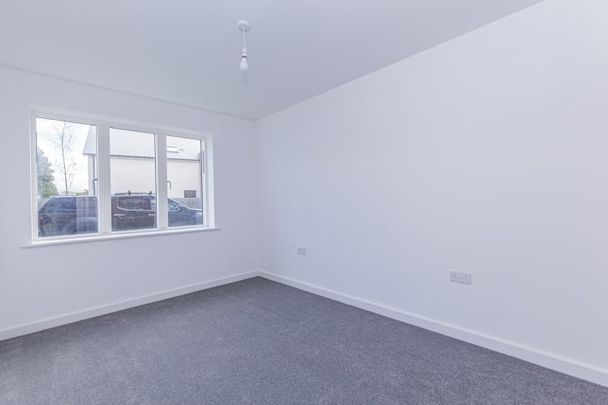 Denchworth Road, Grove - Photo 1