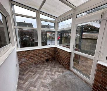 2 bedroom semi-detached house to rent - Photo 3