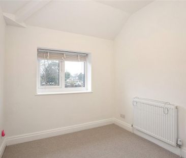 4 bedroom semi-detached house to rent - Photo 6