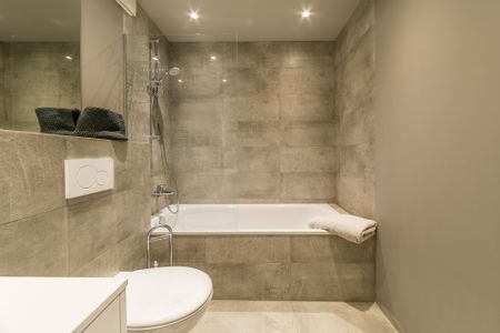 City-Residence: Schick eingerichtete Wohnung mit Skylineblick in sehr guter Westendlage - Photo 4