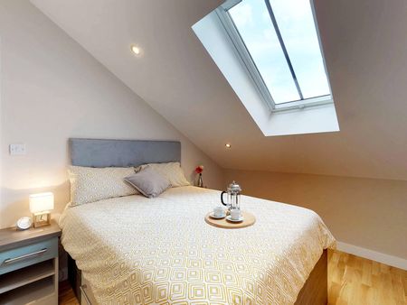 Apt 61, Onyx Residence - Photo 4