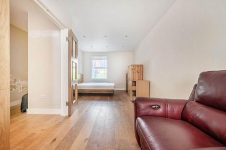 5 bedroom terraced house to rent - Photo 4