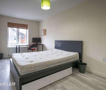 Regis Park Road, Reading, Berkshire, RG6 - Photo 3