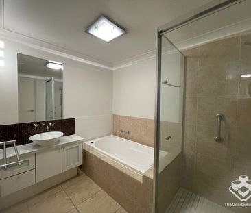 3 Bedroom Villa in Emerald Lakes - Photo 5