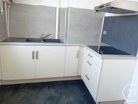 Location Appartement 2 pièces 40m² TROYES 10000 - Photo 2