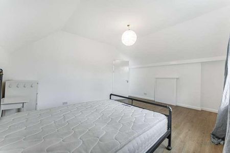 Sandringham Road, Hackney, London, E8 - Photo 2