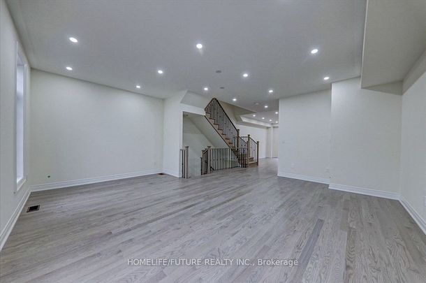 For Lease - 8 Thomas Hope Lane, Markham, Ontario - Photo 1