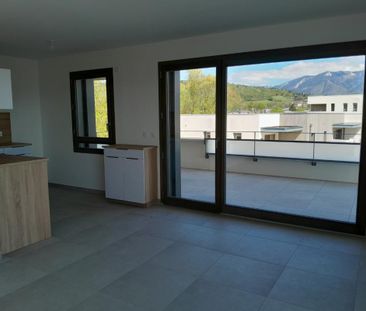 Location Appartement 3 pièces 67m² ANNECY 74370 - Photo 1