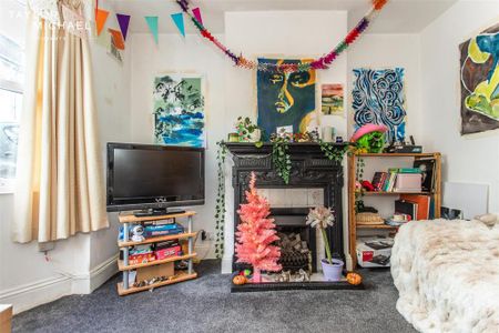 4 bedroom terraced house to rent - Photo 2