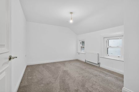 Apt 3 51-53Bridge Street, LISBURN, BT28 1XZ - Photo 2