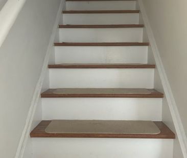 For Lease - 25 Srigley (Entire House) Street, Barrie, Ontario - Photo 2