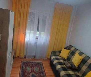 Inchiriez ap 3 camere central - Photo 1