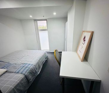 Lovely Home - Photo 2