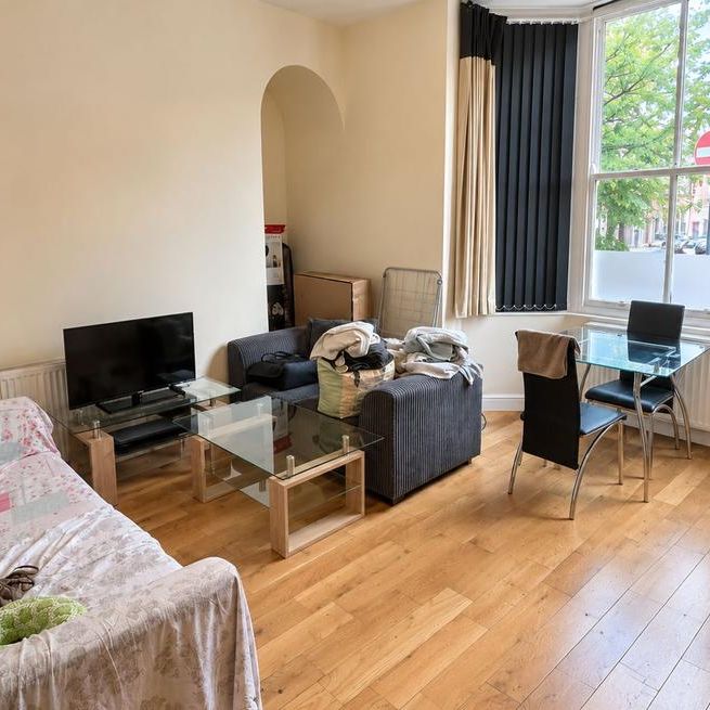 2 bedroom flat to rent - Photo 1