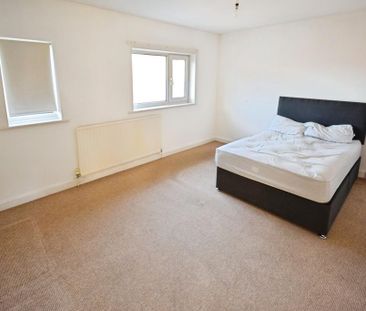 4 bedroom apartment to rent - Photo 5