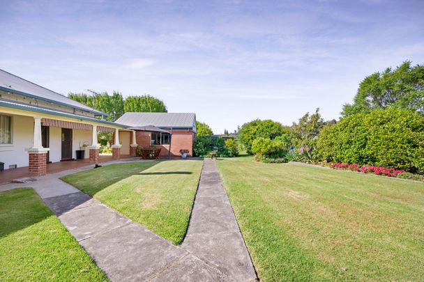 60 Castle Creek Road, Wodonga VIC 3690 - House For Rent | Domain - Photo 1