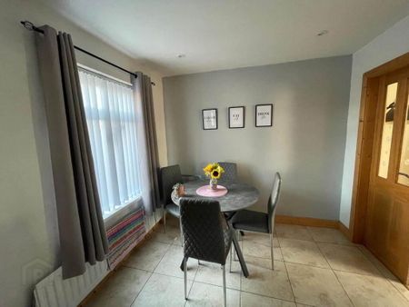 4 Fulmar Avenue, Carrickfergus, BT38 7RR - Photo 2