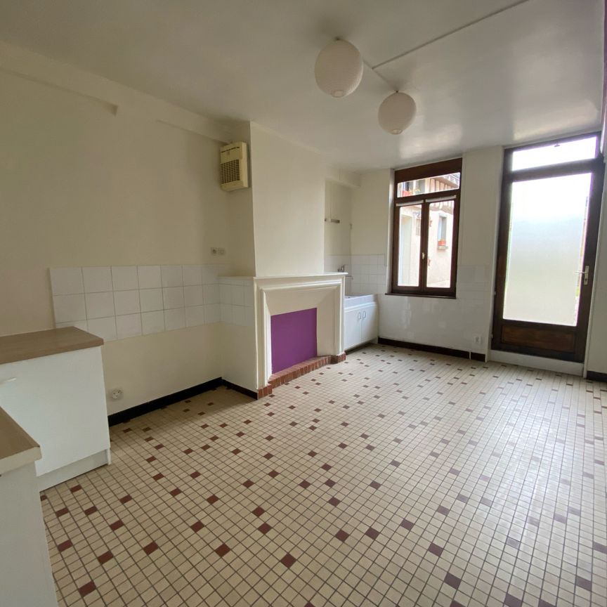 Location Appartement 2 pièces 64m² CHATEAUNEUF SUR LOIRE 45110 - Photo 1
