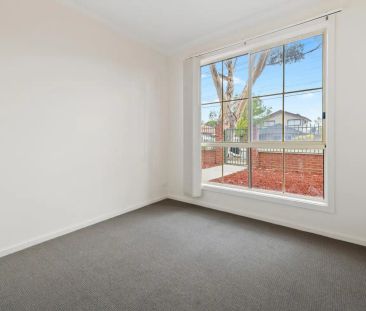 “Flawless Single-level Charm in the Ideal location” - Photo 5
