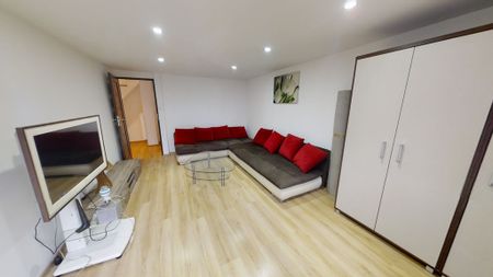 Dąbie, 7 pokoi, 3 łazienki, po generalnym remoncie - Photo 2