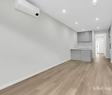 Three-Bedroom Townhouse in Wyndham Vale - Photo 2