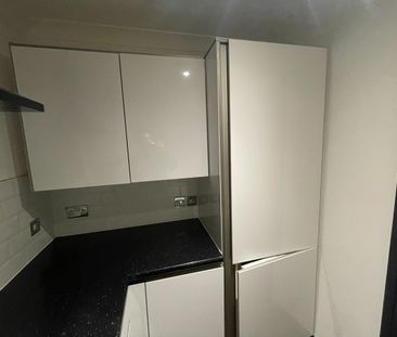 1 Bed Flat, Burne Jones House, B2 - Photo 3
