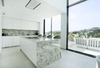 5 bedroom luxury Villa for rent in Benahavís, Andalusia