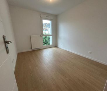 Location Appartement 3 pièces 64m² CHALLES LES EAUX 73190 - Photo 2