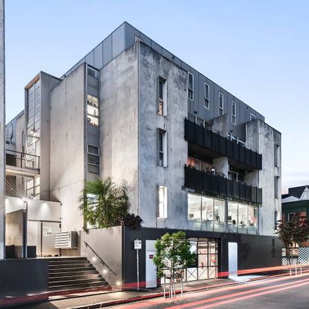 Live Life At The Max! - Photo 4