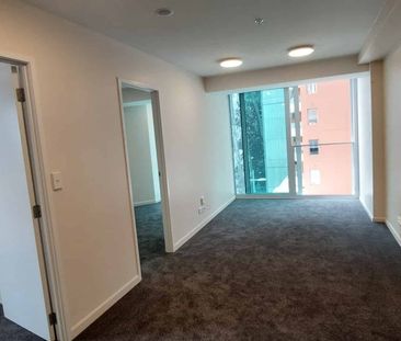 Apartment with a View! - Photo 5