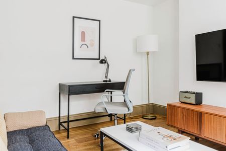 Conway Street - Photo 2