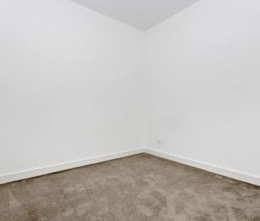 Stylish Two Bedroom - Photo 1