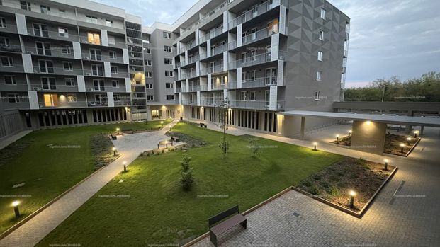 Kiadó csúsztatott zsalus – 1. fotó