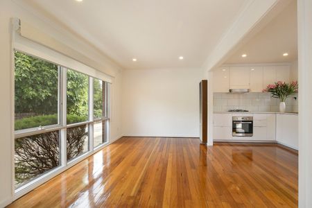 1/156 North Road, Reservoir VIC 3073 - Photo 2